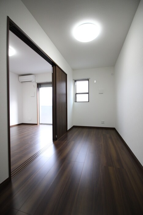 物件内観写真10　(居室)