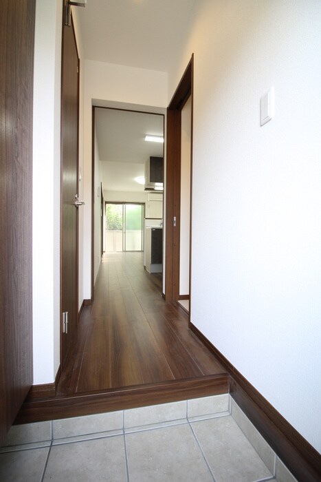 物件内観写真20　(玄関)