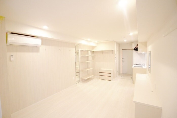 物件内観写真9　(廊下)