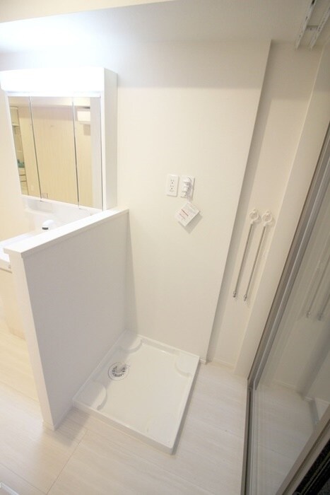 物件内観写真15　(洗濯機置場)