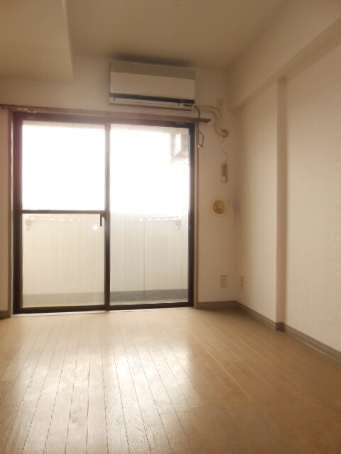 物件内観写真11　(居室)