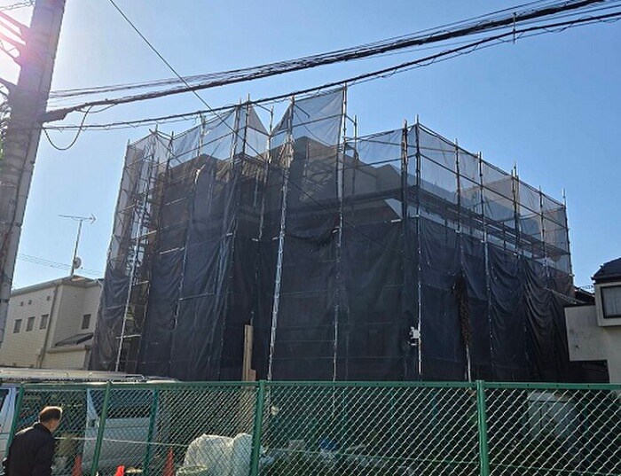 物件外観写真1　(建築中)