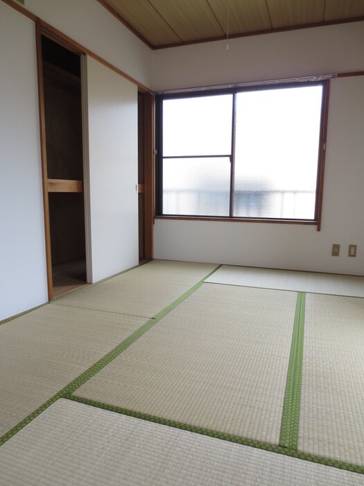 物件内観写真9　(居室)