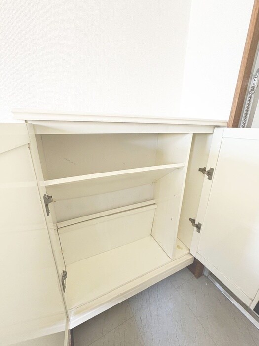 物件内観写真19　(靴箱)