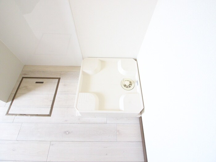 物件内観写真15　(洗濯機置場)