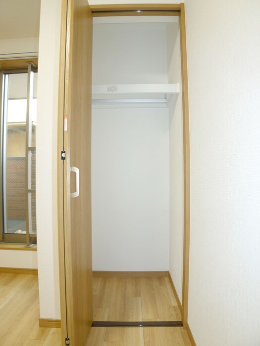 物件内観写真12　(収納)
