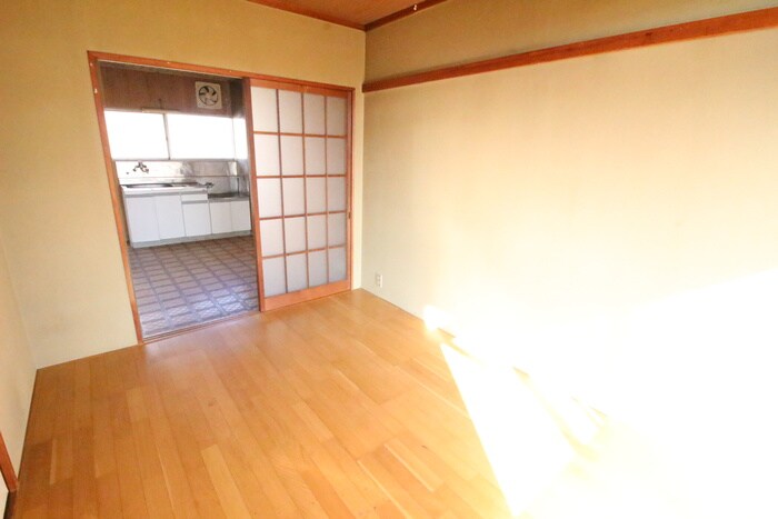 物件内観写真11　(居室)