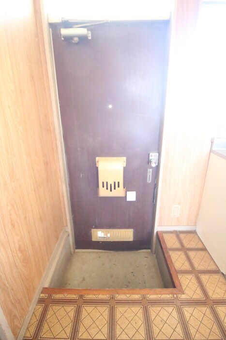 物件内観写真22　(玄関)