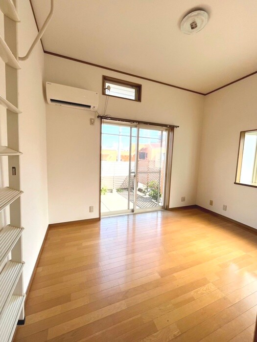 物件内観写真7　(居室)