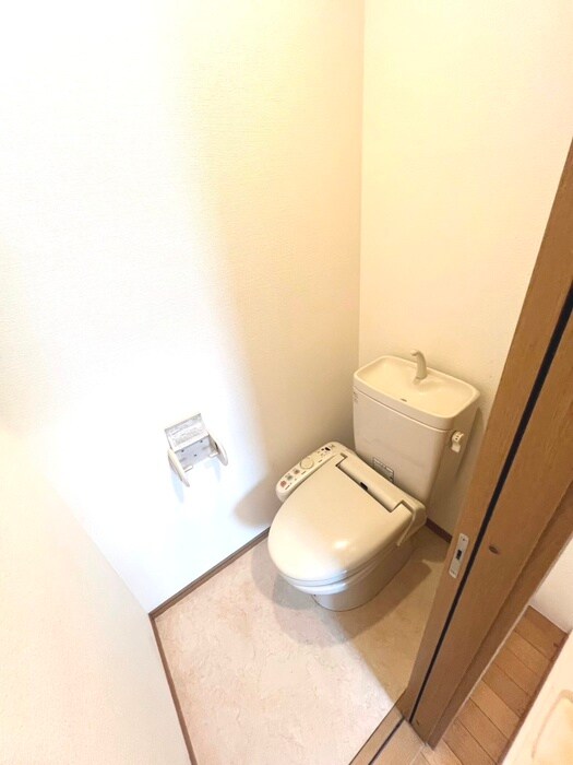 物件内観写真15　(トイレ)