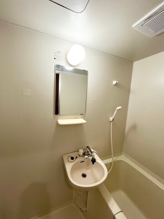 物件内観写真17　(洗面)