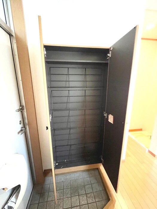 物件内観写真17　(靴箱)