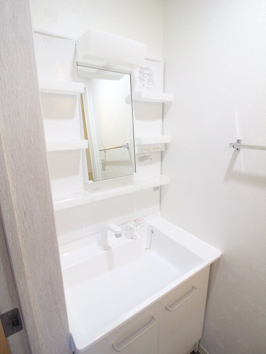 物件内観写真9　(洗面)