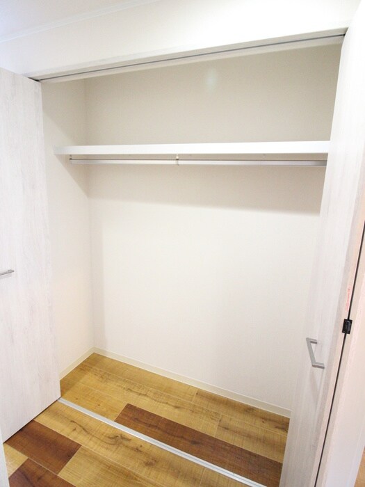 物件内観写真12　(収納)