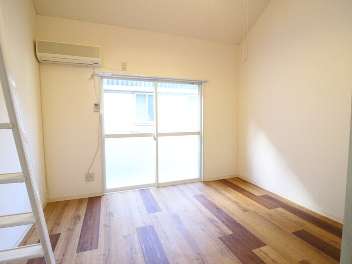 物件内観写真15　(居室)