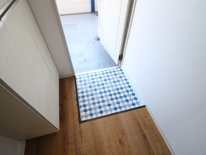 物件内観写真21　(玄関)
