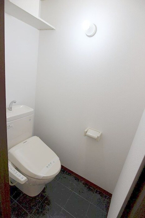 物件内観写真9　(トイレ)