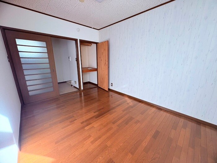 物件内観写真8　(居室)