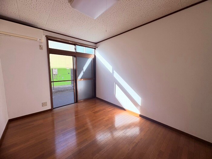 物件内観写真10　(居室)