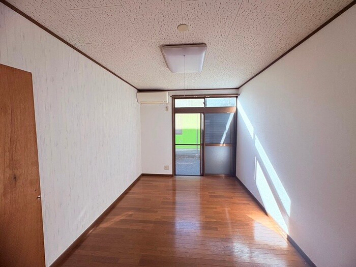 物件内観写真11　(居室)