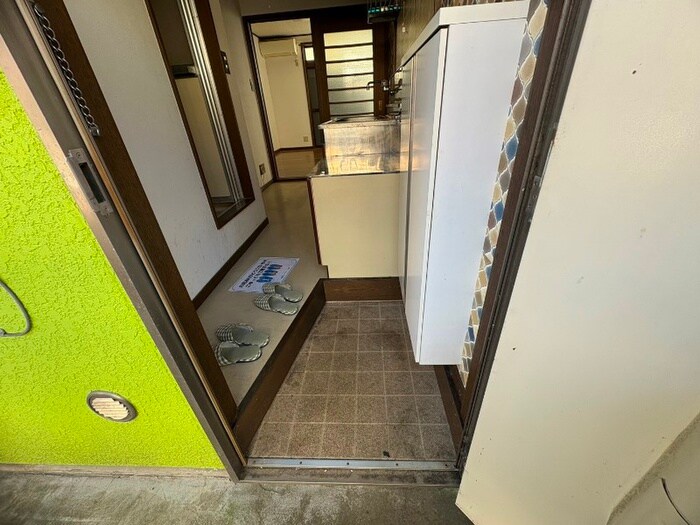 物件内観写真19　(玄関)