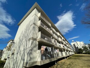 田園青葉台住宅１４号棟（106）外観写真