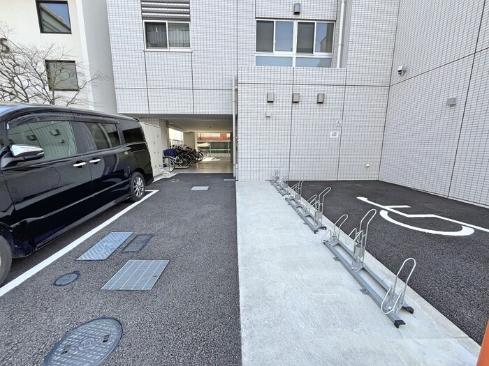 物件外観写真6　(駐輪場)