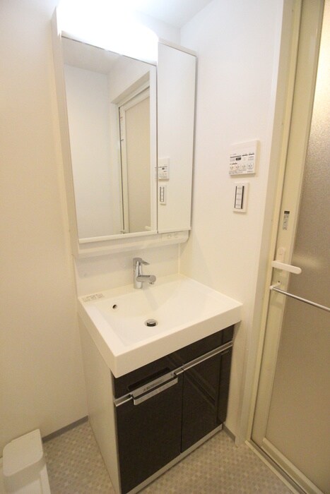 物件内観写真12　(洗面)
