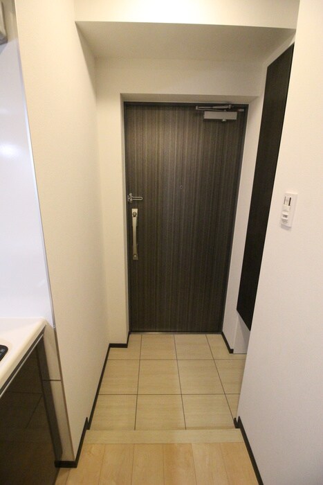 物件内観写真15　(玄関)