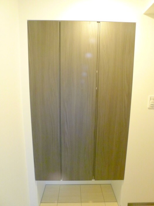 物件内観写真15　(靴箱)