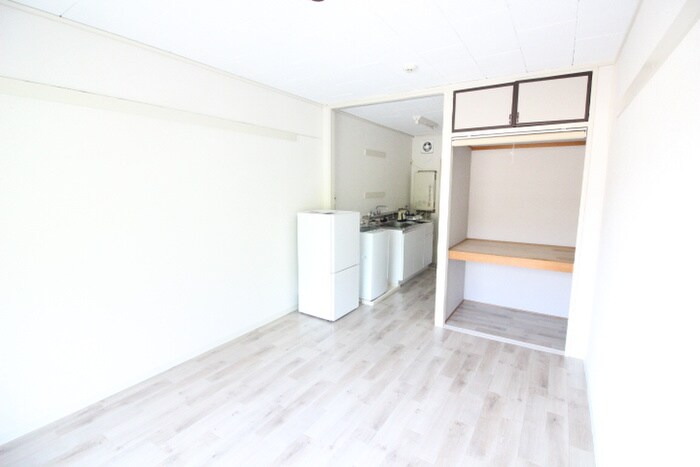 物件内観写真7　(居室)