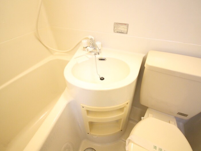 物件内観写真11　(洗面)