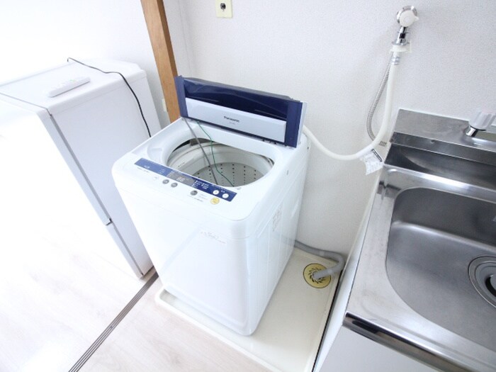 物件内観写真17　(洗濯機置場)