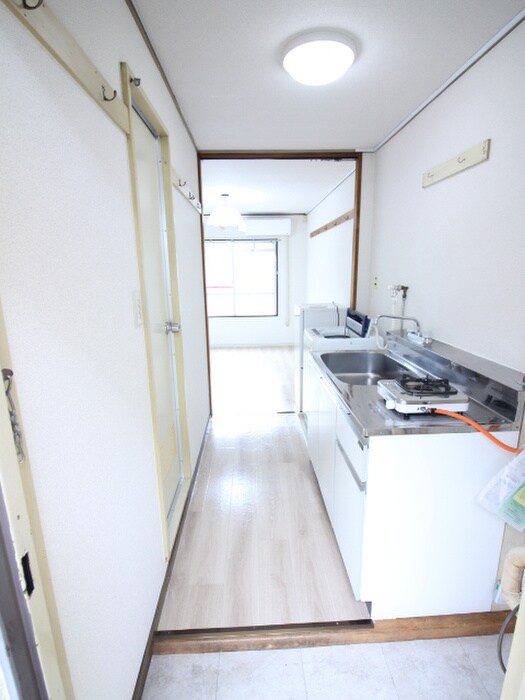 物件内観写真18　(廊下)