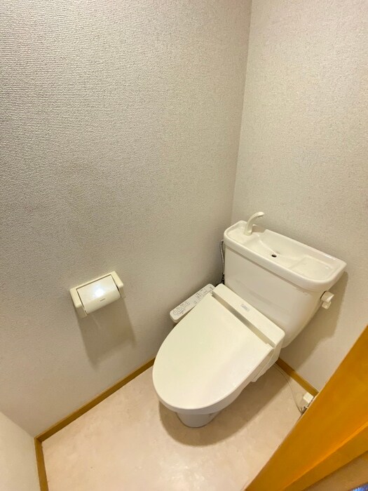 物件内観写真11　(トイレ)