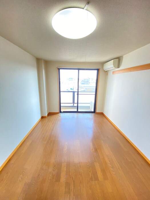 物件内観写真15　(居室)