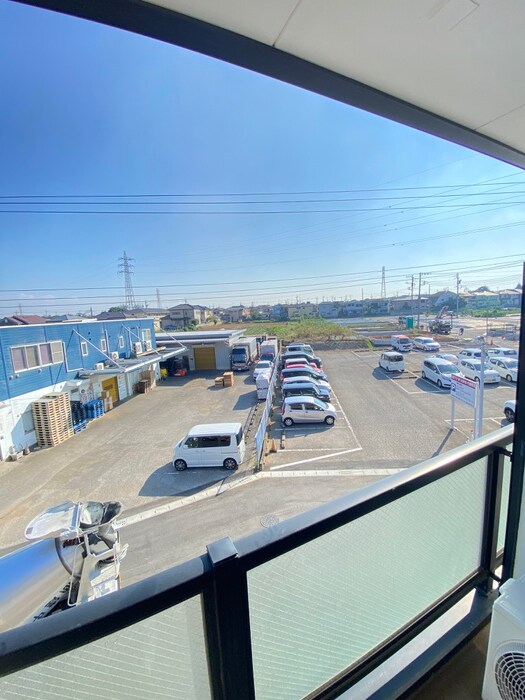 物件内観写真20　(室内からの展望)