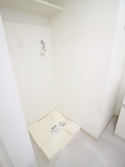 物件内観写真15　(洗濯機置場)