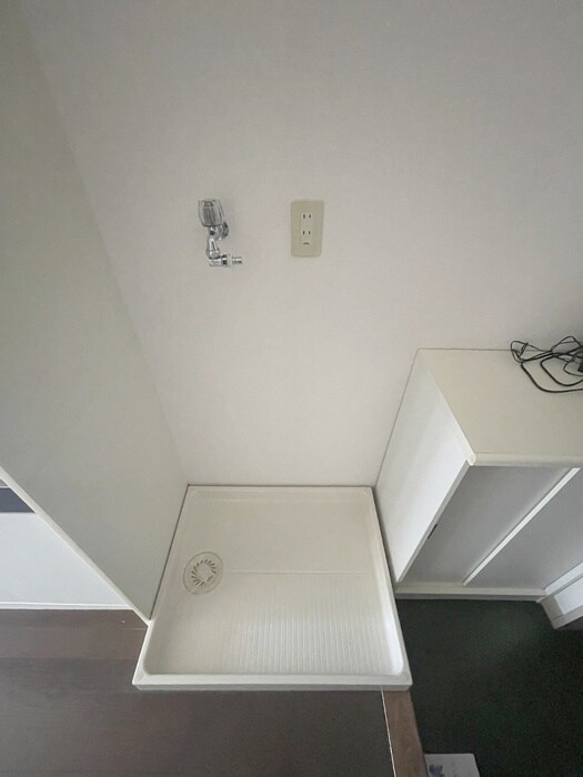 物件内観写真18　(洗濯機置場)