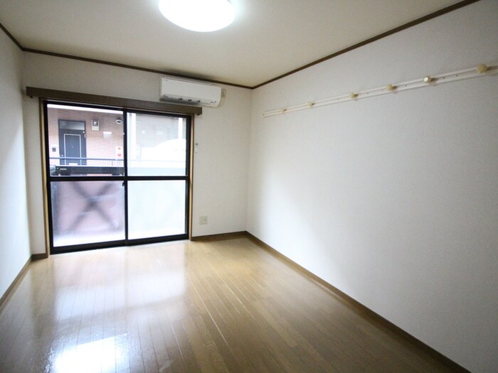 物件内観写真5　(居室)