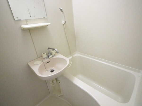 バス／シャワールーム等