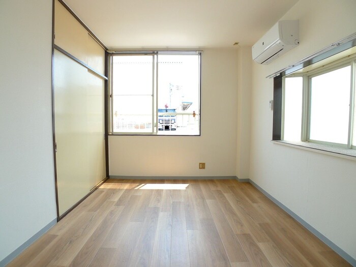 物件内観写真7　(居室)