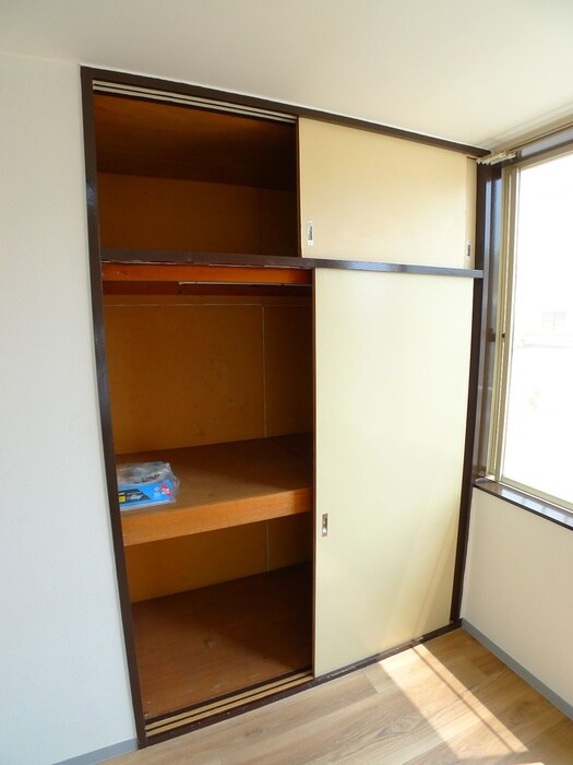 物件内観写真11　(収納)