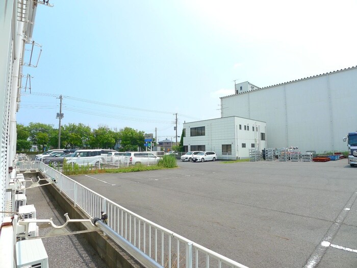 物件内観写真22　(室内からの展望)