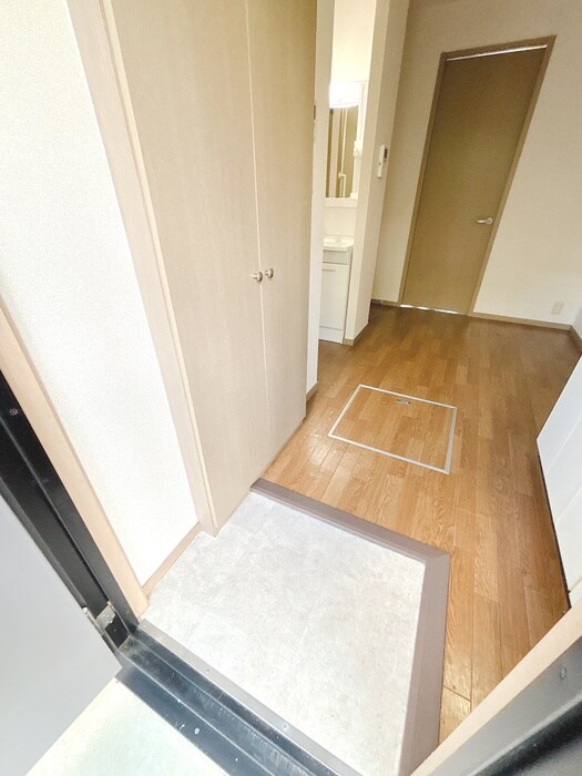 物件内観写真20　(玄関)