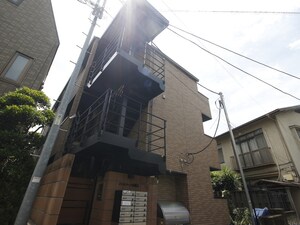 インスパーク本駒込外観写真