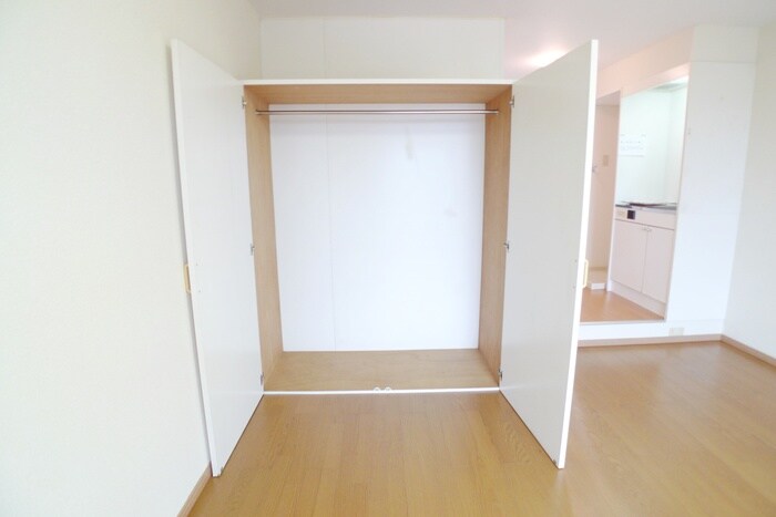 物件内観写真8　(収納)