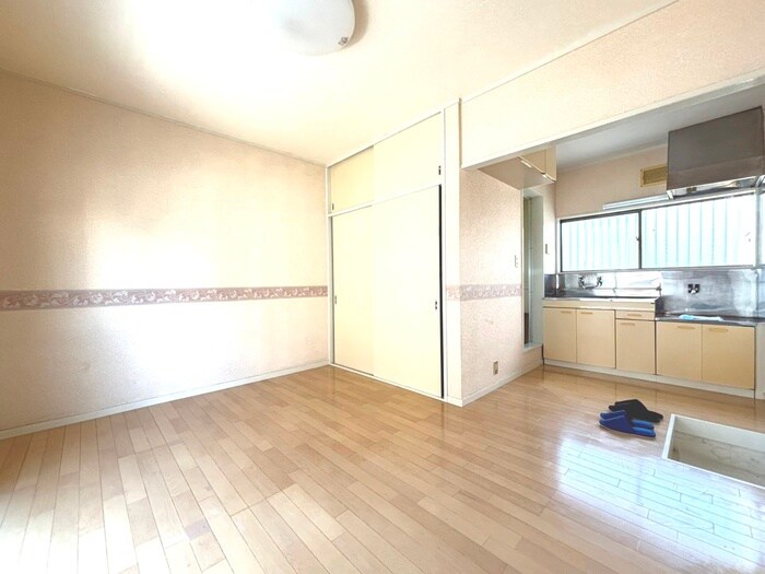 物件内観写真8　(居室)