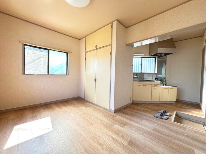 物件内観写真8　(居室)