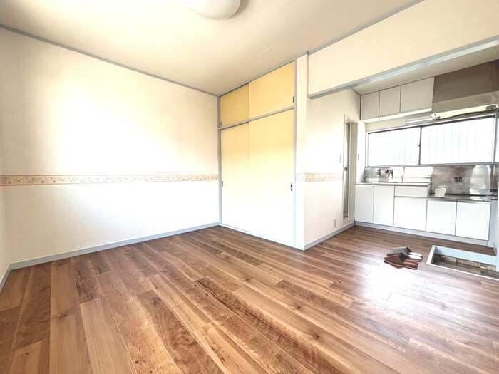 物件内観写真10　(居室)